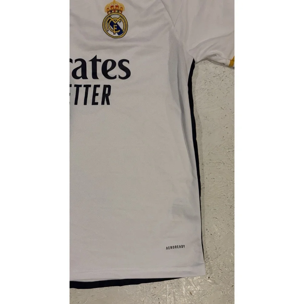 Real Madrid 2024 2025 Home Soccer Jersey #5 Bellingham Adidas Mens L Slim